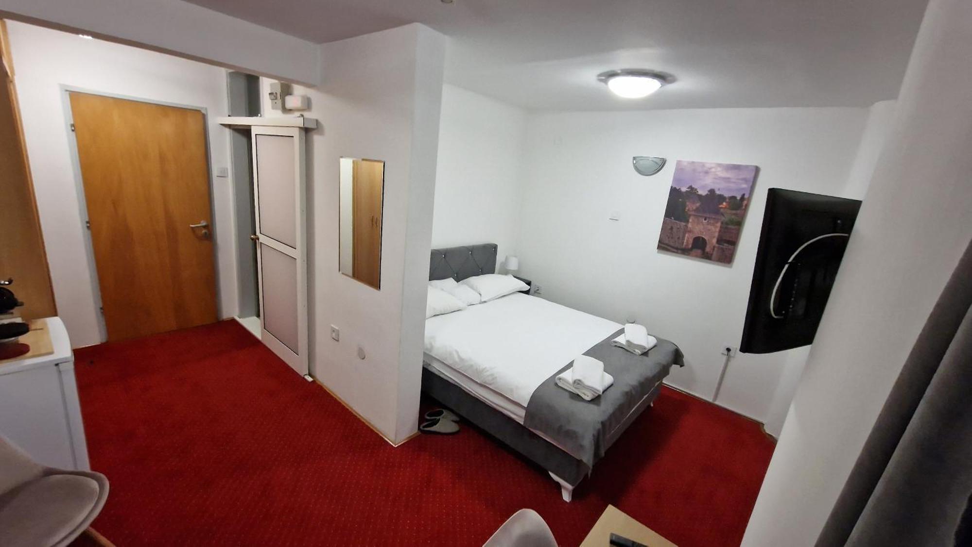 באניה לוקה Olimpus Apartmani Bd Banjaluka חדר תמונה